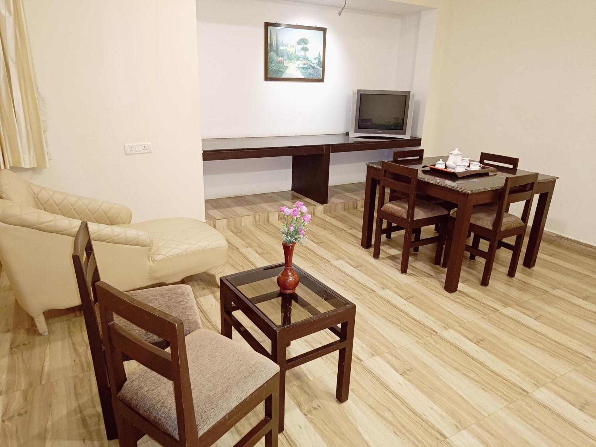 Hotel Marys Arcade Thanjavur Exterior photo