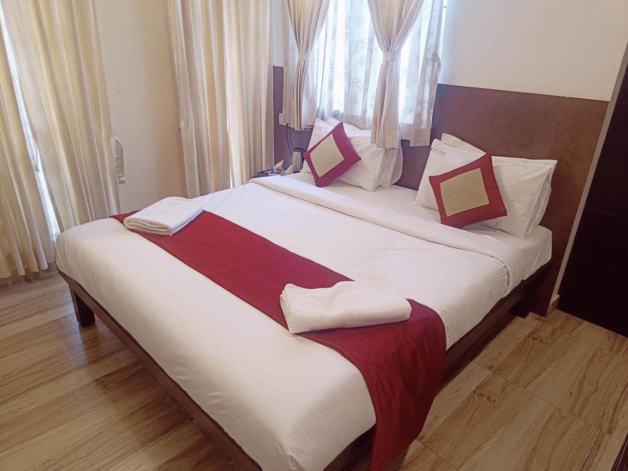 Hotel Marys Arcade Thanjavur Exterior photo